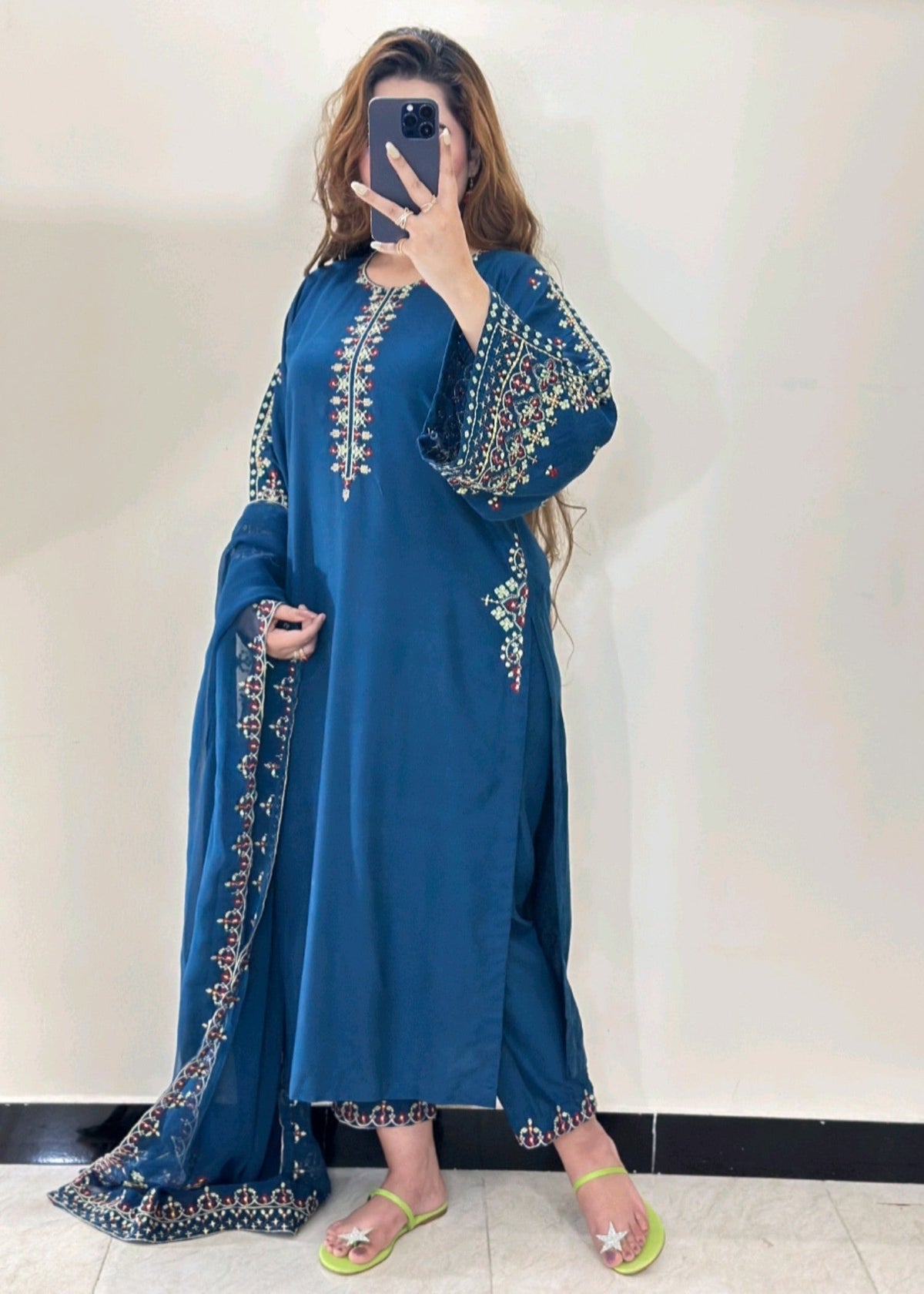 Mashal embroidered 3-piece suit by Tehzeeb Libas (view 2)
