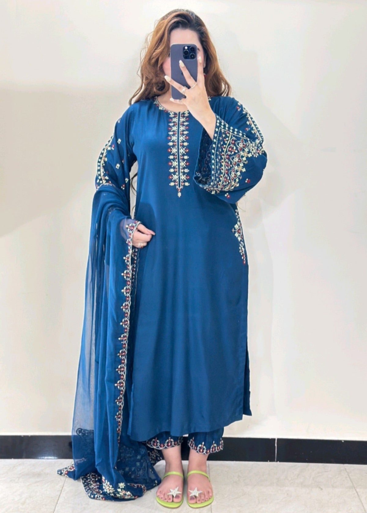 Mashal embroidered 3-piece suit by Tehzeeb Libas (view 3)