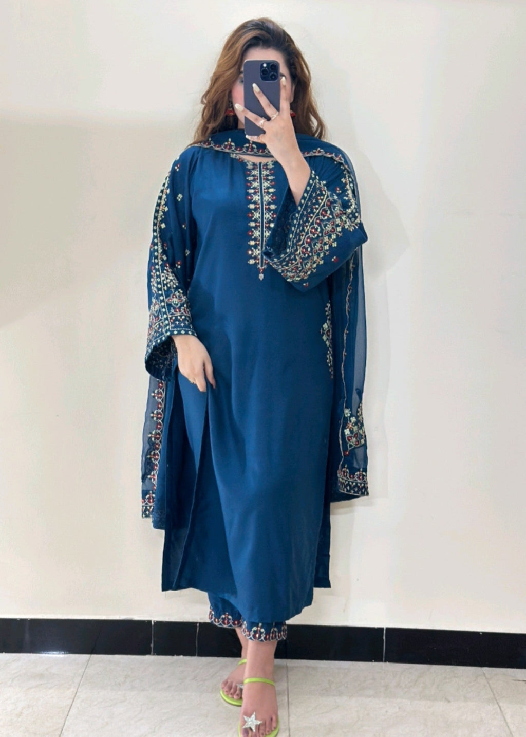 Mashal embroidered 3-piece suit by Tehzeeb Libas
