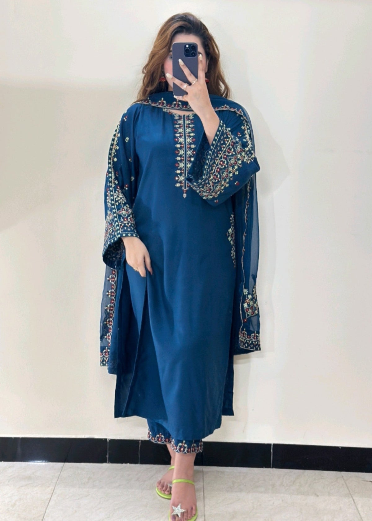 Mashal embroidered 3-piece suit by Tehzeeb Libas