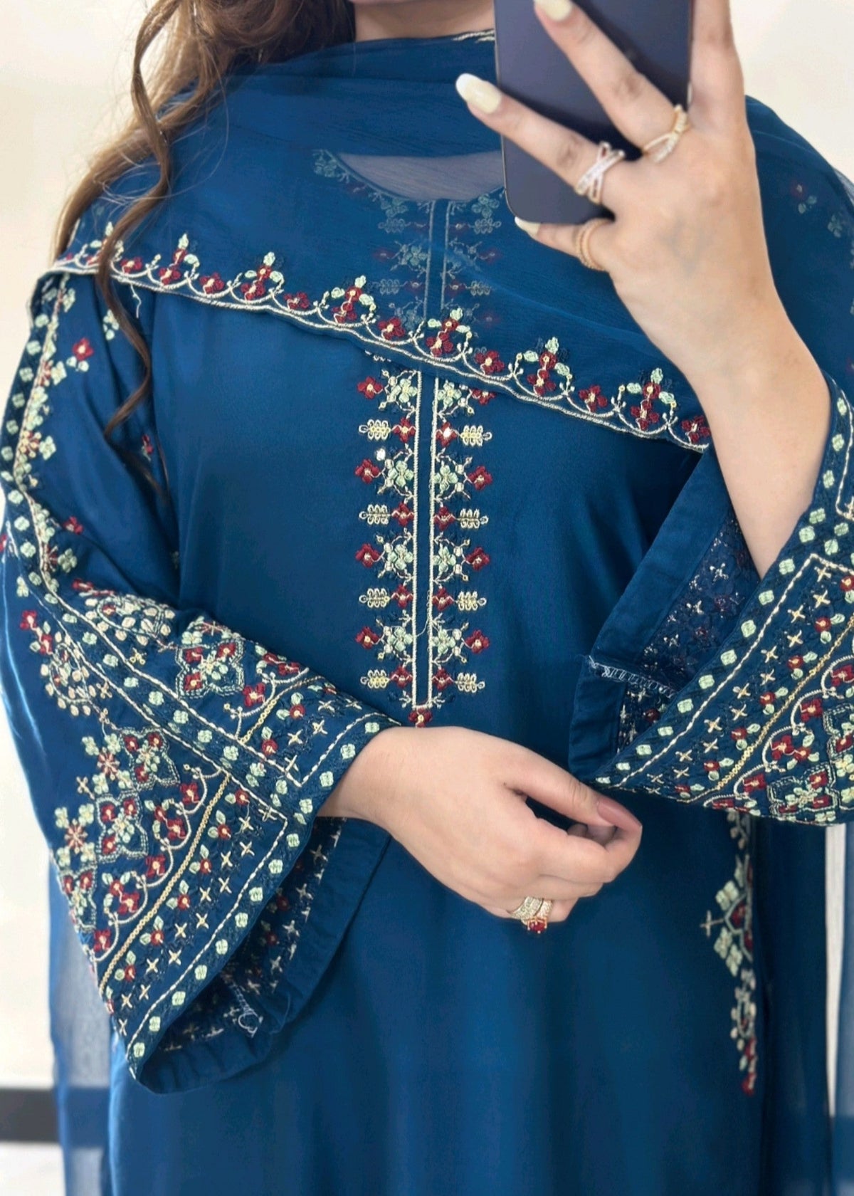 Mashal embroidered 3-piece suit by Tehzeeb Libas (view 5)