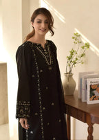 Bareen embroidered festive suit by Tehzeeb Libas (view 4)