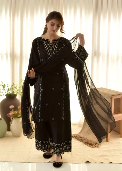 Bareen embroidered festive suit by Tehzeeb Libas