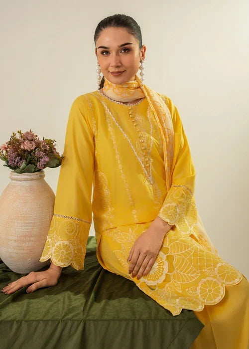 Soraya embroidered 3-piece festive suit by Tehzeeb Libas (view 5)