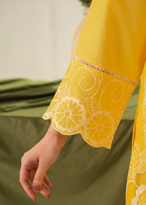Soraya embroidered 3-piece festive suit by Tehzeeb Libas (view 7)