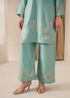 Zarnaab embroidered 3-piece festive suit by Tehzeeb Libas (view 5)
