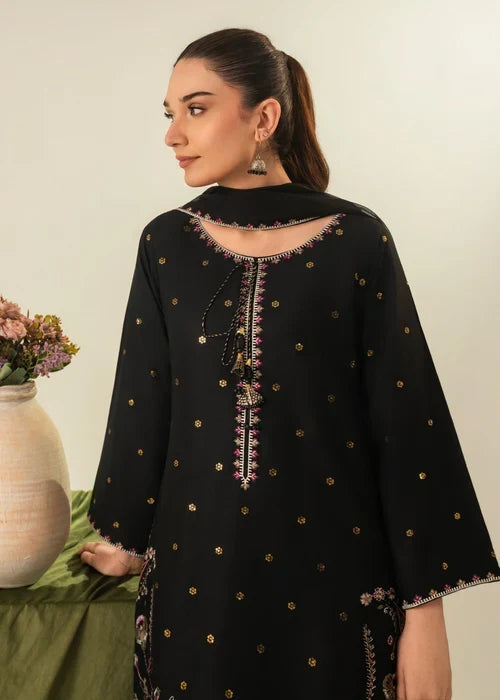 Zarqaa embroidered festive suit by Tehzeeb Libas (view 5)