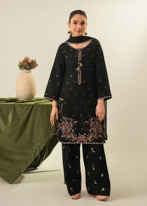 Zarqaa embroidered festive suit by Tehzeeb Libas