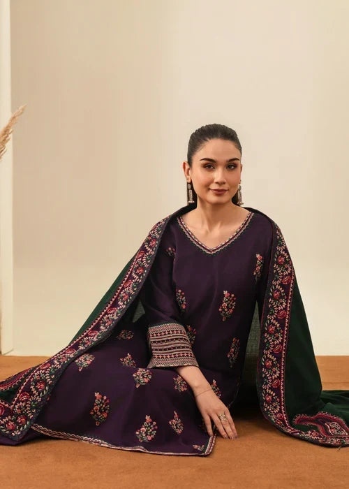 Roohi embroidered 3-piece festive suit by Tehzeeb Libas (view 7)