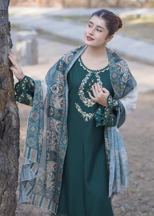 Mannat embroidered 3-piece festive suit by Tehzeeb Libas (view 5)