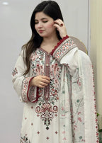 Rashk embroidered 3-piece festive suit by Tehzeeb Libas (view 2)