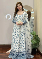 Kainaat embroidered festive suit by Tehzeeb Libas