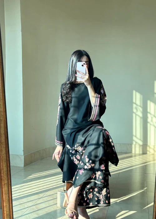 Zarbeen 2-piece festive suit by Tehzeeb Libas (view 3)
