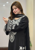 Sapphire Black embroidered 3-piece suit by Tehzeeb Libas (view 3)