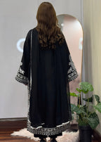 Sapphire Black embroidered 3-piece suit by Tehzeeb Libas (view 4)