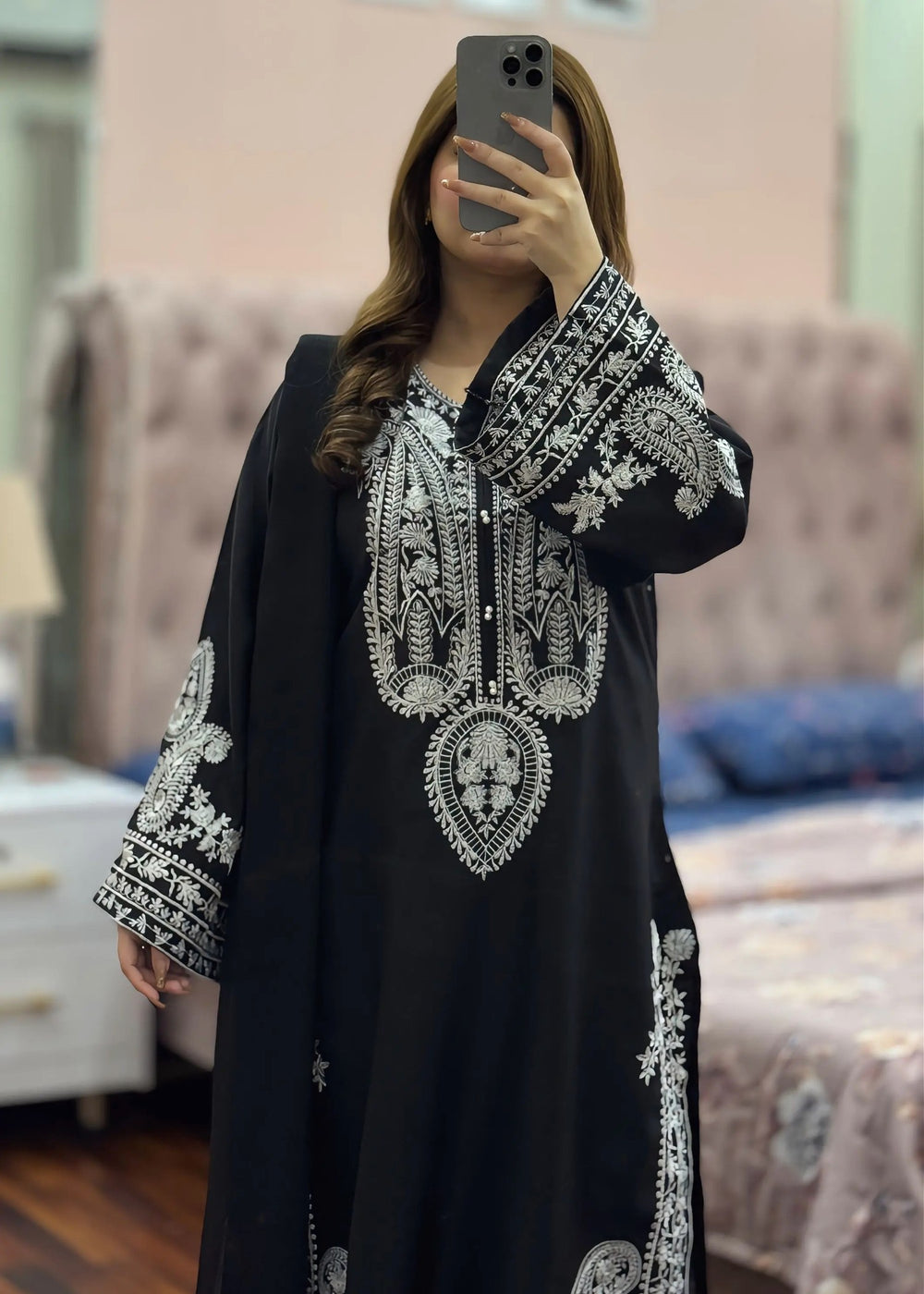 Sapphire Black embroidered 3-piece suit by Tehzeeb Libas (view 5)