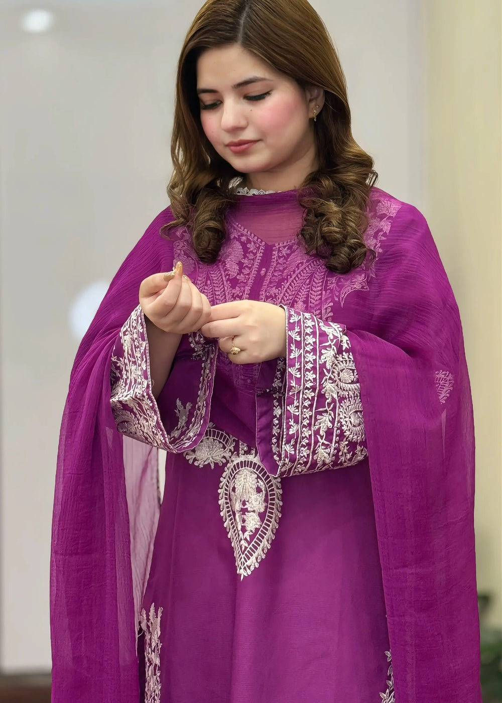 Sapphire Purple embroidered 3-piece suit by Tehzeeb Libas (view 4)