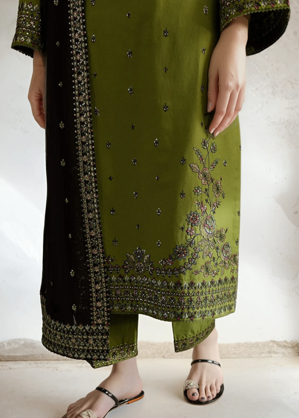 Mayal stitched eastern suit by Tehzeeb Libas (view 4)