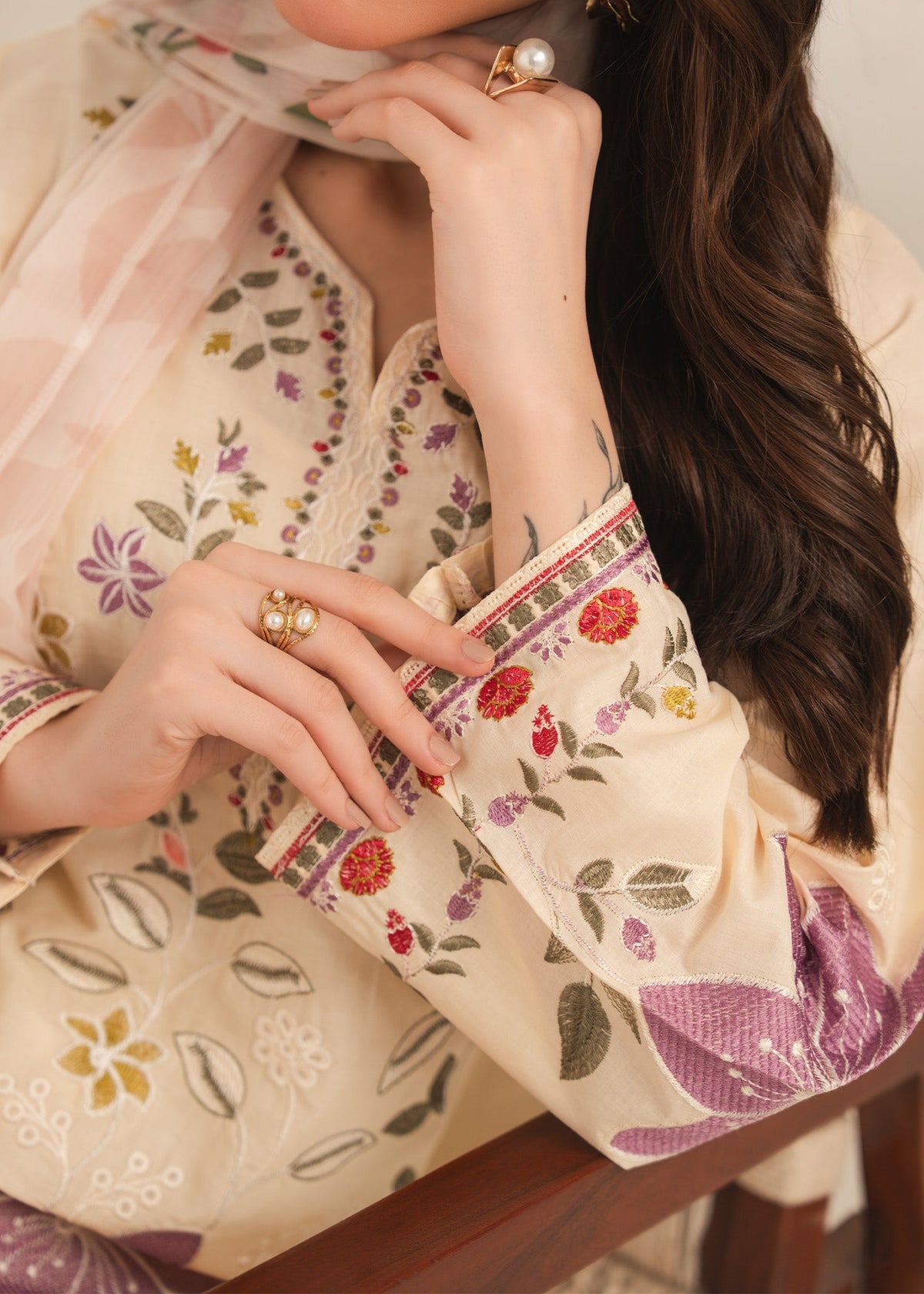 ISHQ W