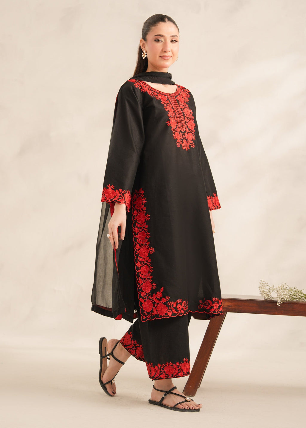MIRAAL EMBROIDERED 3PC