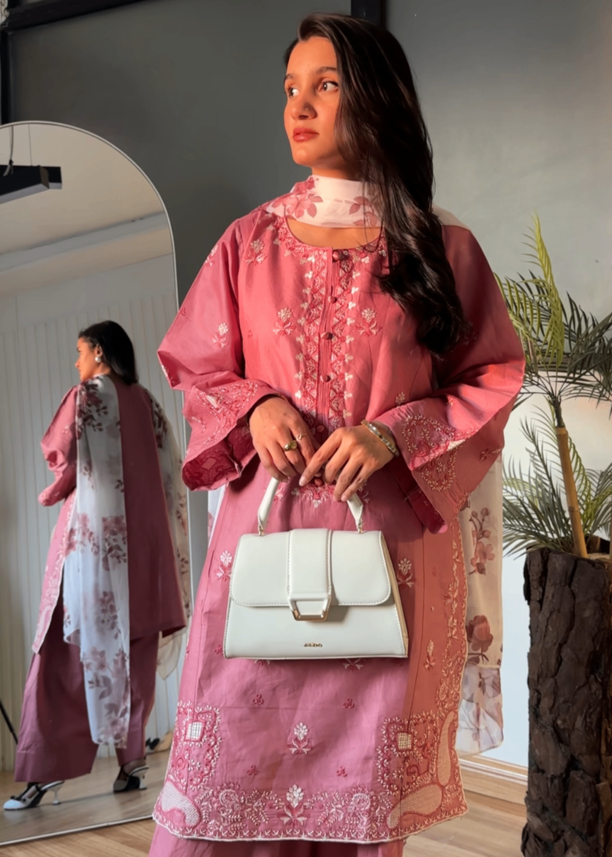Urge embroidered 3-piece suit by Tehzeeb Libas (view 4)