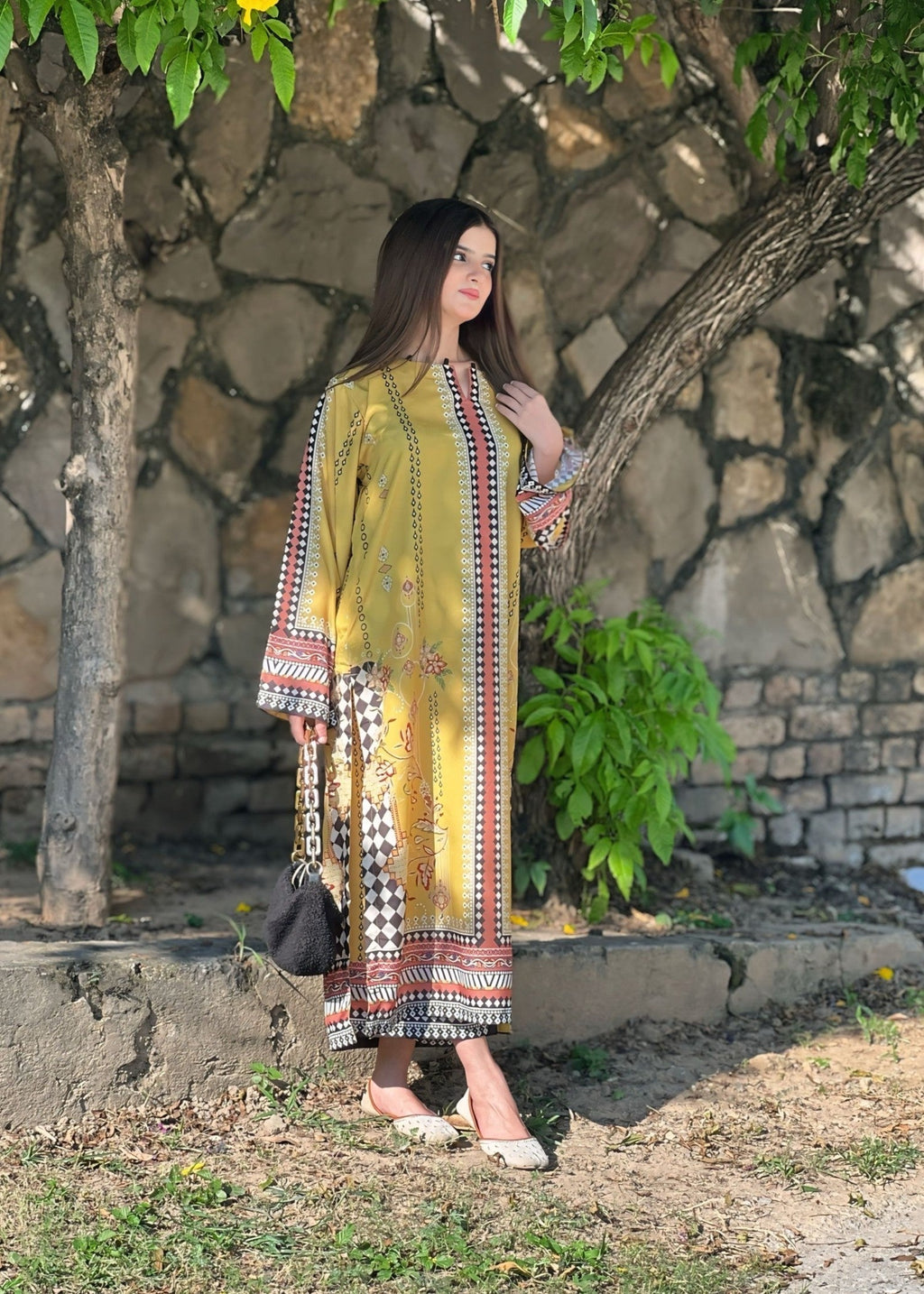 Haseen digital print 2-piece suit by Tehzeeb Libas (view 4)