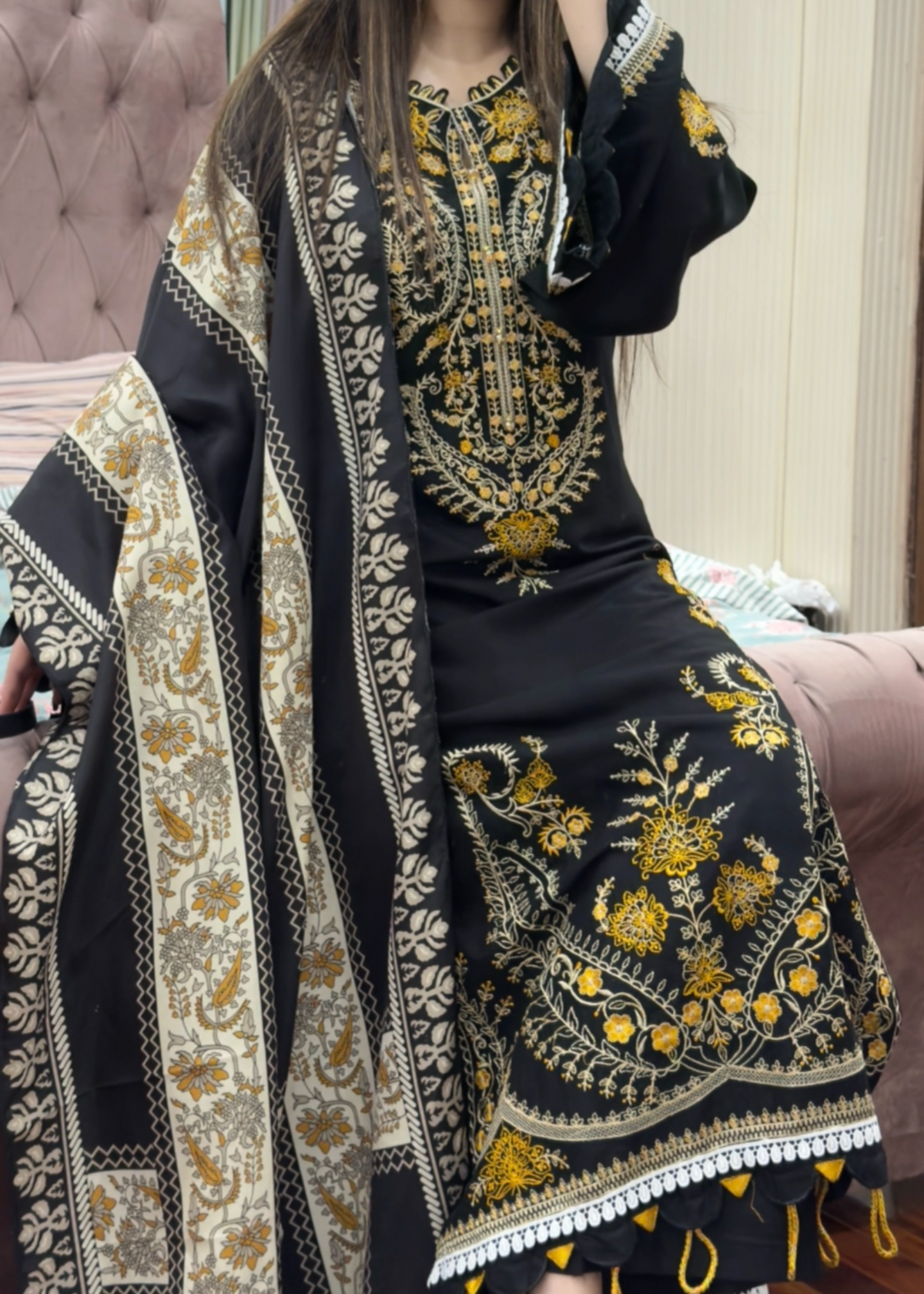 Payal embroidered 3-piece suit with dupatta by Tehzeeb Libas (view 4)