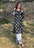Mahro farshi 2-piece suit by Tehzeeb Libas (view 5)