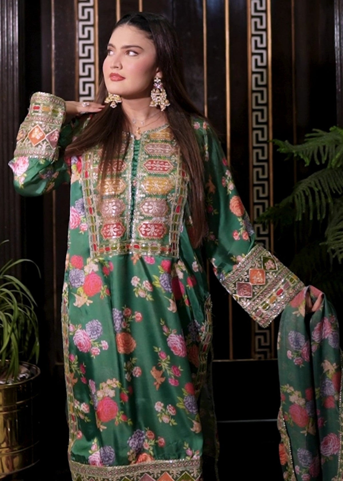 Ojal embroidered festive suit by Tehzeeb Libas (view 3)